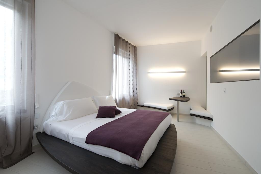 Aparthotel Duomo Milán Exterior foto